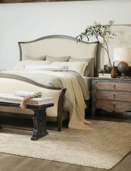 Picture of Ciao Bella Queen Upholstered Bed